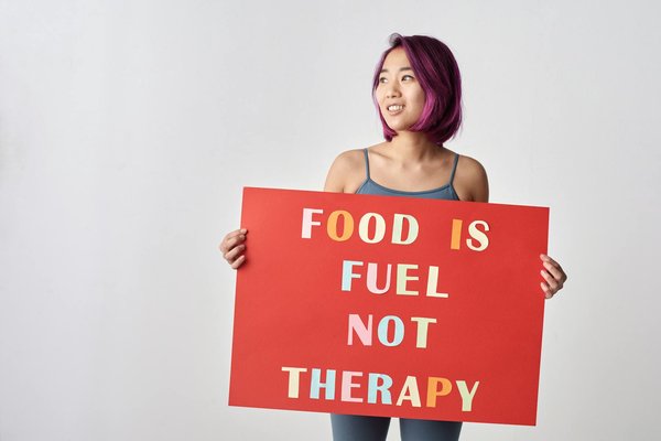 Explorez le Tai-Chi : L'art ancestral qui améliore l'équilibre et protège les seniors contre les chutes !